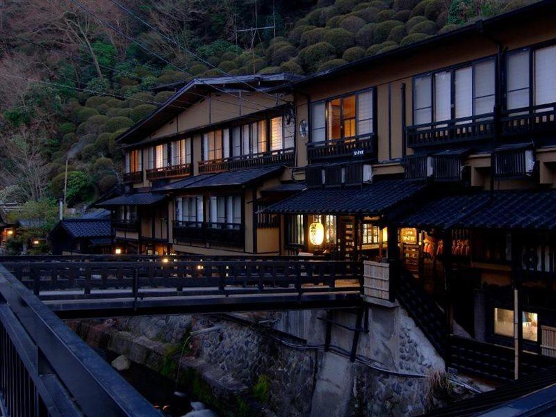 Kurokawa Onsen Yama No Yado Shinmeikan Minamioguni Eksteriør bilde